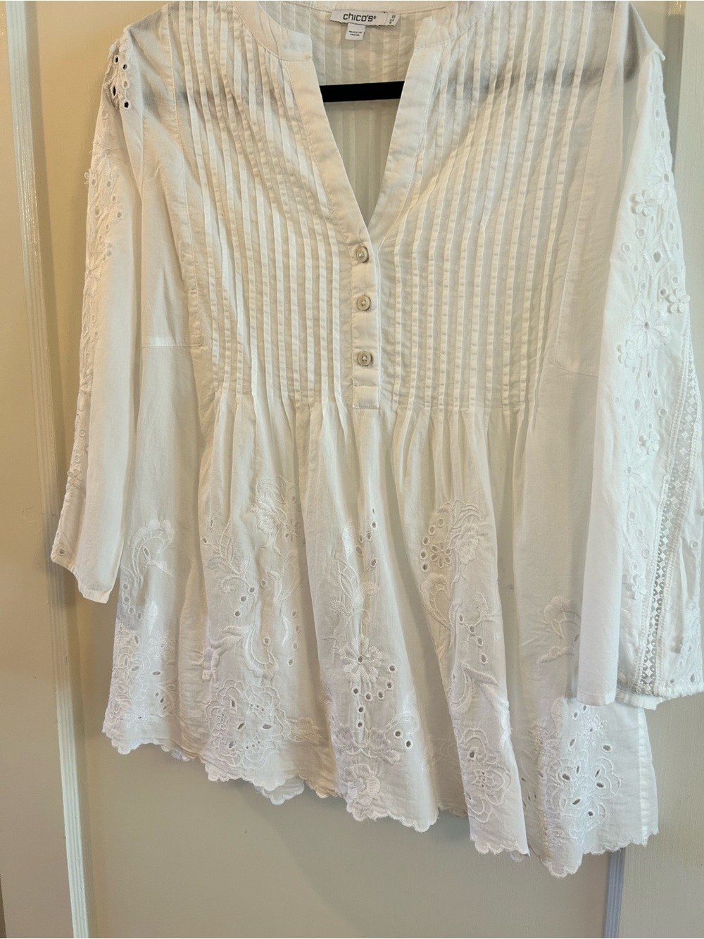 Chico's White Embroidered Pintuck Peasant Top